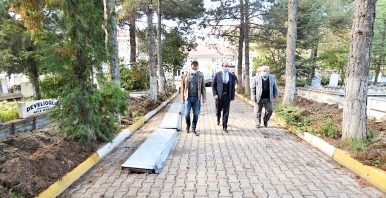 Başkan Mustafa Çöl  Şehir Kabristanı’nda incelemede bulundu
