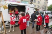Kızılay’dan vatandaşlara çorba ikramı
